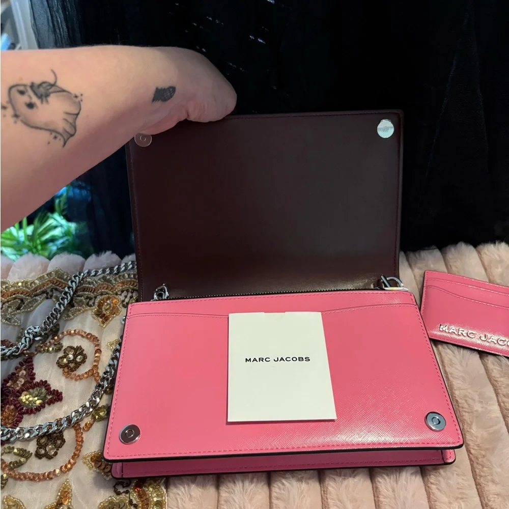 Marc Jacobs Pink Saffiano leather Crossbody Bag and Card Holder Set Like new! - Picture 8 of 16